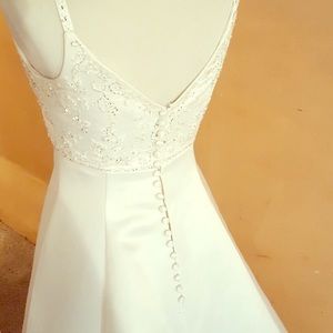 Alfred Angelo Floor Sample Wedding Gown